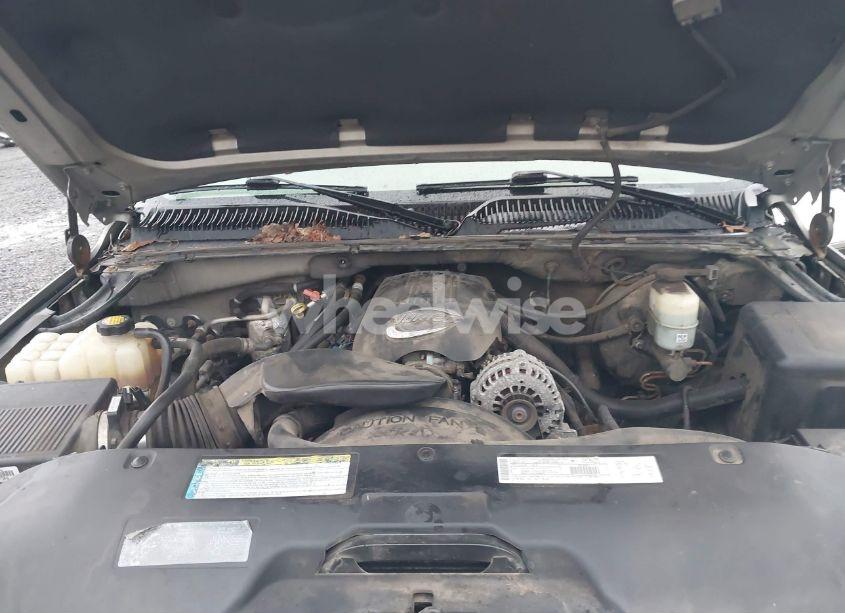 Photo 10 of 2001 Chevrolet Suburban 1500 LT (VIN 3GNFK16TX1G164467)