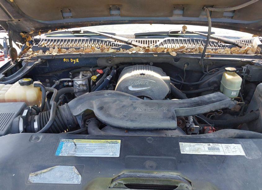 Photo 10 of 2001 Chevrolet Suburban 1500 LT (VIN 3GNFK16TX1G249227)