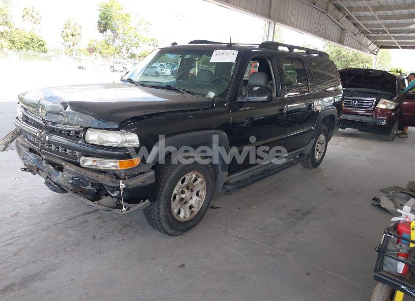 Photo 2 of 2003 Chevrolet Suburban 1500 Z71 (VIN 3GNFK16TX3G132587)