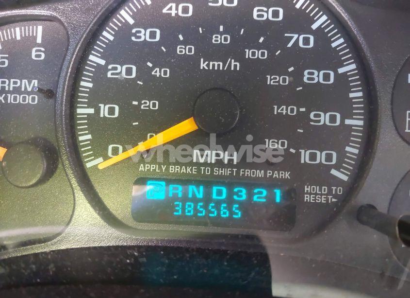 Photo 7 of 2000 Chevrolet Suburban 1500 LS (VIN 3GNFK16TXYG142561)