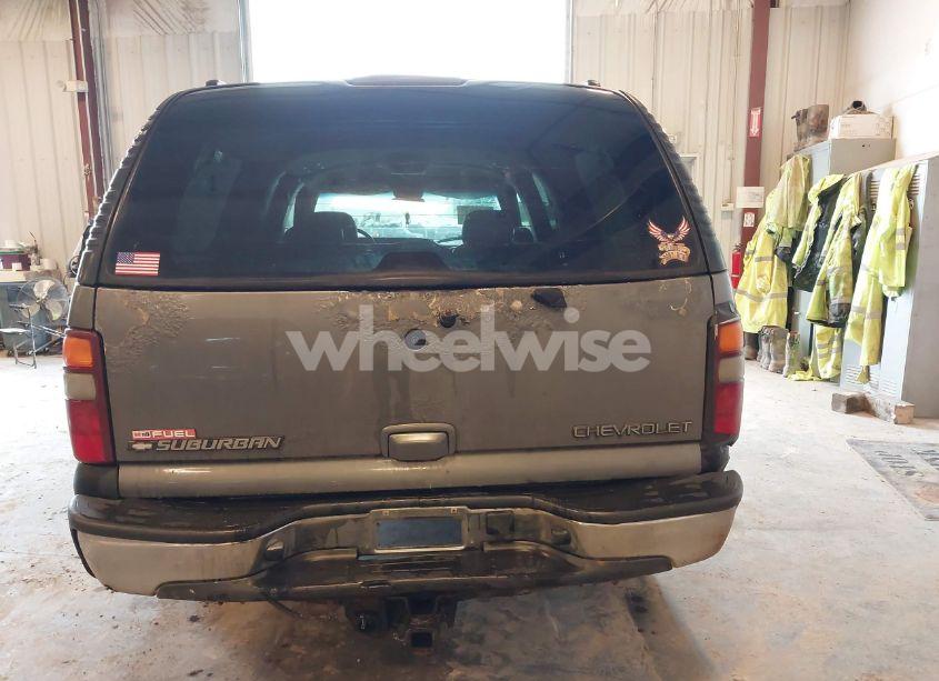 Photo 12 of 2000 Chevrolet Suburban 1500 LT (VIN 3GNFK16TXYG151521)