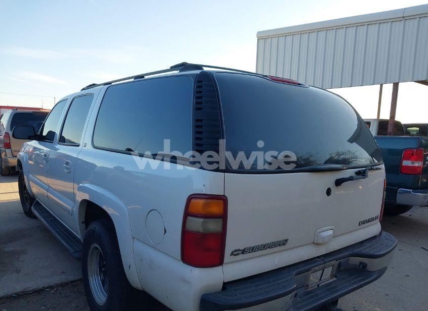 Photo 3 of 2002 Chevrolet Suburban 1500 LT (VIN 3GNFK16Z02G225380)