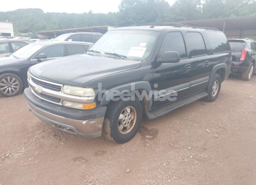 Photo 2 of 2002 Chevrolet Suburban 1500 LT (VIN 3GNFK16Z02G300725)