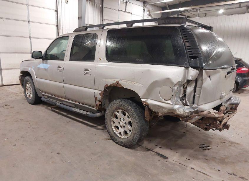 Photo 3 of 2004 Chevrolet Suburban 1500 Z71 (VIN 3GNFK16Z04G243557)