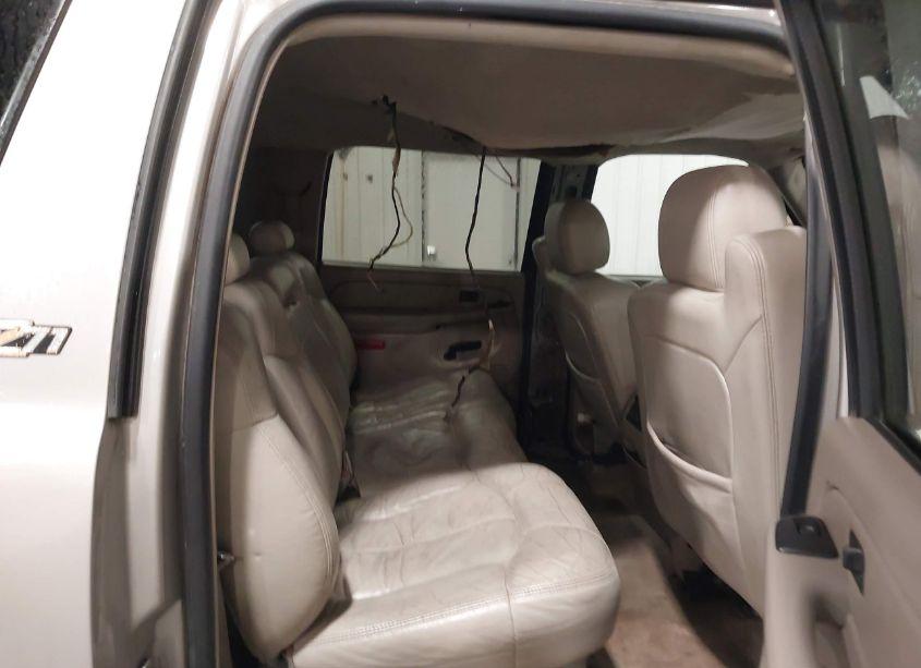 Photo 8 of 2004 Chevrolet Suburban 1500 Z71 (VIN 3GNFK16Z04G243557)