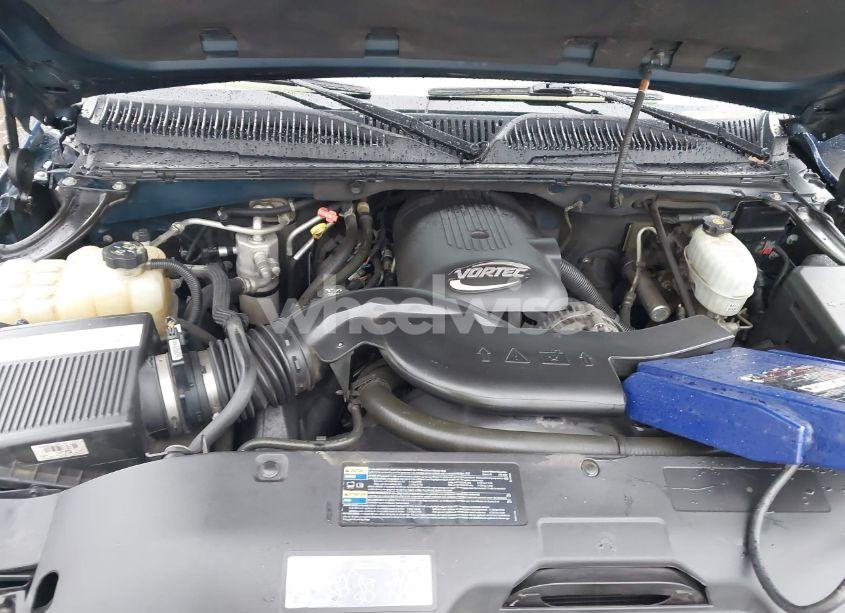 Photo 10 of 2004 Chevrolet Suburban 1500 LT (VIN 3GNFK16Z04G246748)