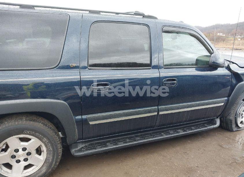 Photo 13 of 2004 Chevrolet Suburban 1500 LT (VIN 3GNFK16Z04G246748)