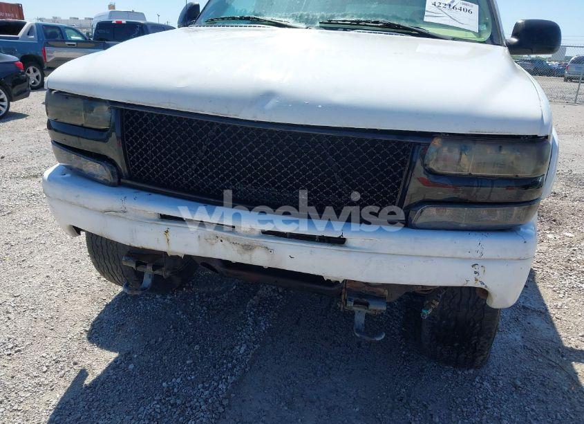 Photo 6 of 2004 Chevrolet Suburban 1500 Z71 (VIN 3GNFK16Z04G284447)