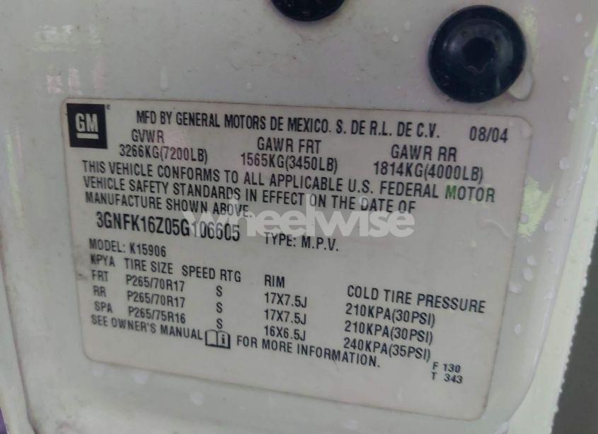 Photo 9 of 2005 Chevrolet Suburban 1500 Z71 (VIN 3GNFK16Z05G106605)