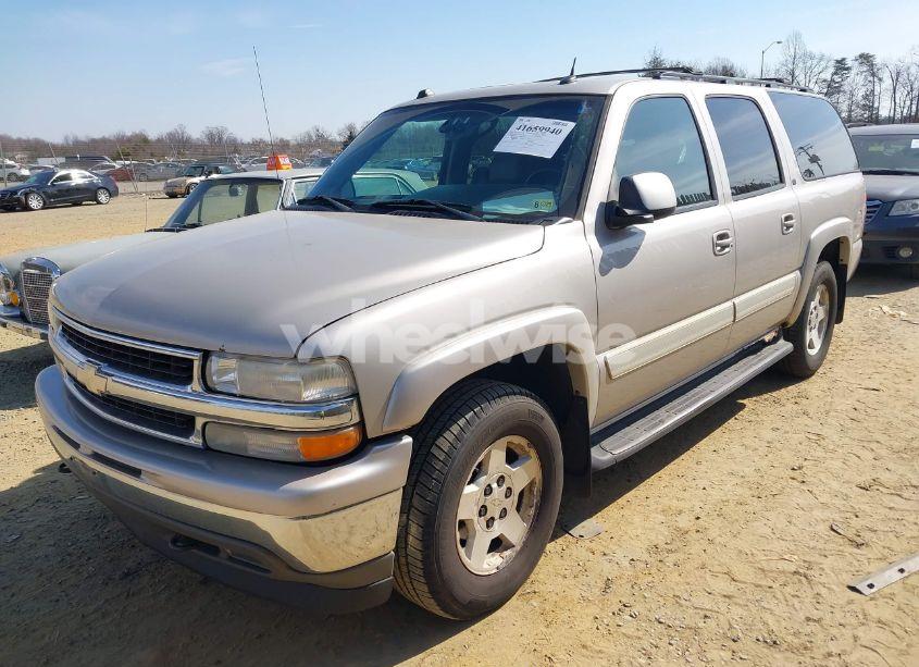 Photo 2 of 2005 Chevrolet Suburban 1500 LT (VIN 3GNFK16Z05G287480)
