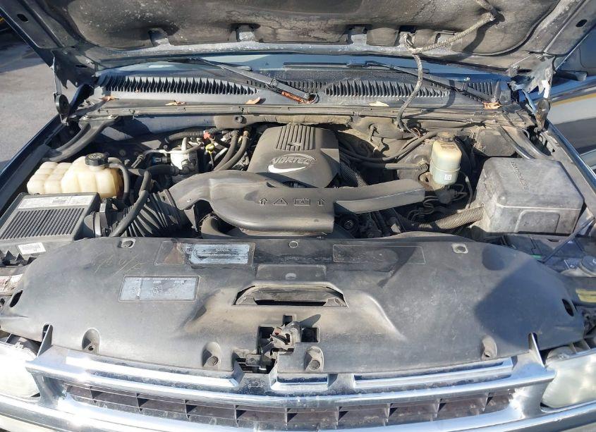 Photo 10 of 2002 Chevrolet Suburban 1500 LS (VIN 3GNFK16Z12G190090)