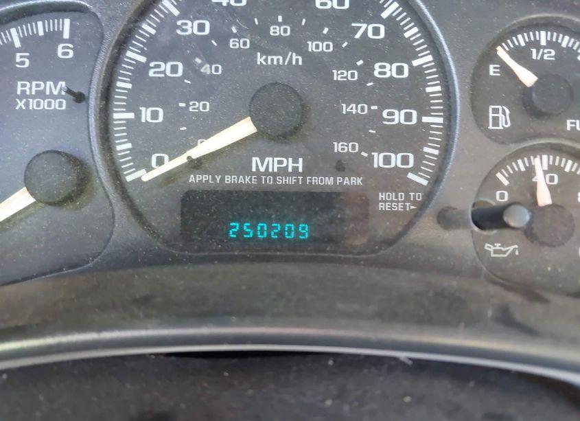 Photo 15 of 2002 Chevrolet Suburban 1500 LS (VIN 3GNFK16Z12G190090)