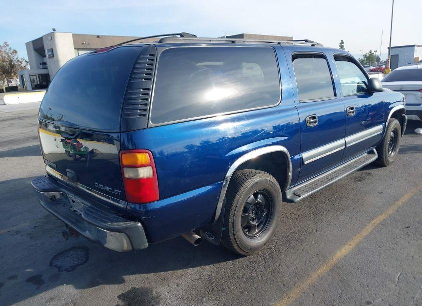 Photo 4 of 2002 Chevrolet Suburban 1500 LS (VIN 3GNFK16Z12G190090)