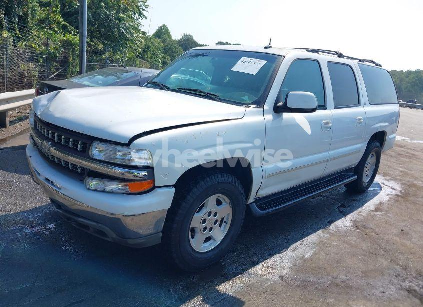 Photo 2 of 2003 Chevrolet Suburban 1500 LT (VIN 3GNFK16Z13G281815)