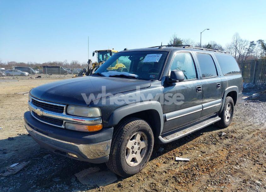 Photo 6 of 2004 Chevrolet Suburban 1500 LT (VIN 3GNFK16Z14G110063)