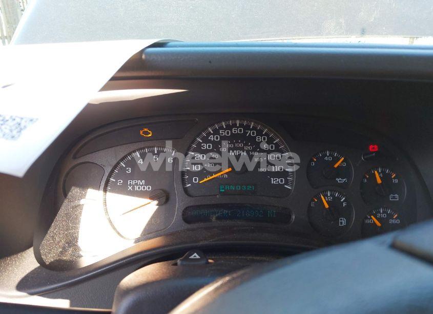 Photo 7 of 2004 Chevrolet Suburban 1500 LT (VIN 3GNFK16Z14G110063)