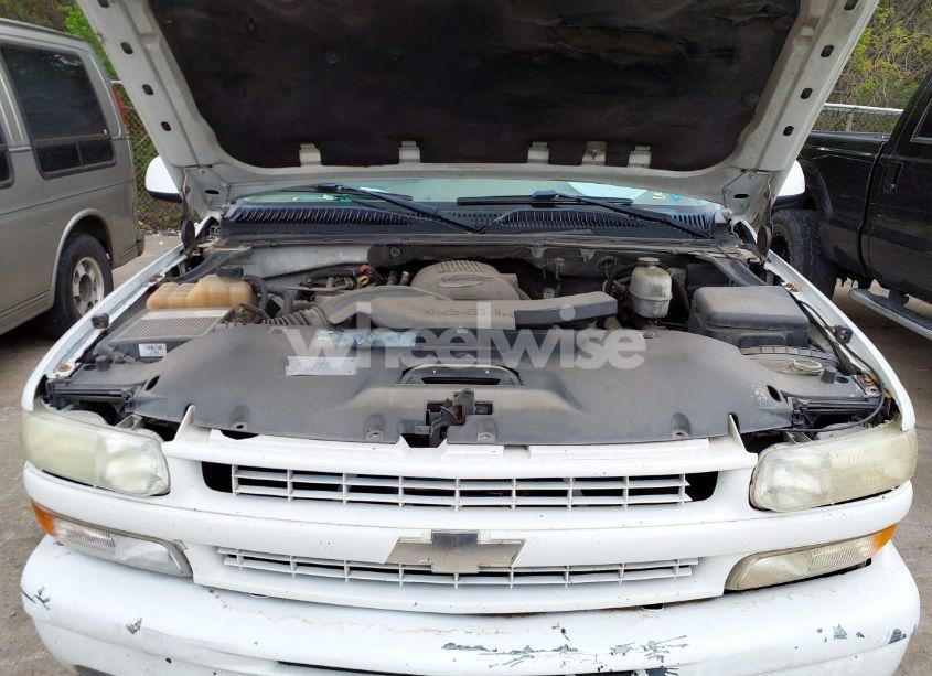 Photo 10 of 2004 Chevrolet Suburban 1500 Z71 (VIN 3GNFK16Z14G174393)