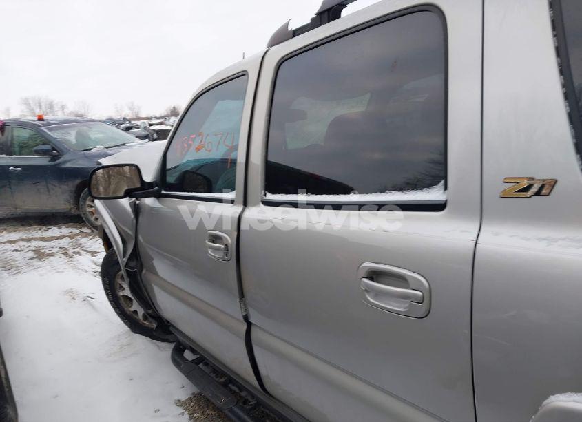 Photo 14 of 2004 Chevrolet Suburban 1500 Z71 (VIN 3GNFK16Z14G237332)