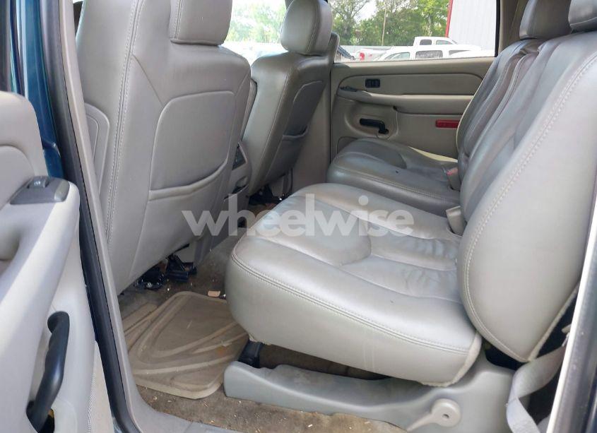 Photo 8 of 2005 Chevrolet Suburban 1500 Z71 (VIN 3GNFK16Z15G142075)