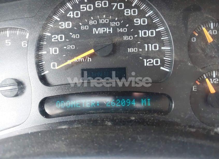 Photo 12 of 2005 Chevrolet Suburban 1500 LS (VIN 3GNFK16Z15G178686)