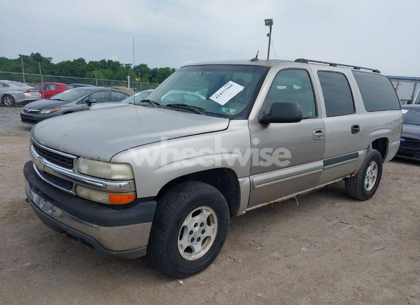 Photo 2 of 2005 Chevrolet Suburban 1500 LS (VIN 3GNFK16Z15G178686)