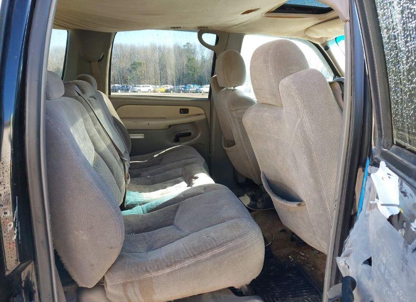 Photo 8 of 2002 Chevrolet Suburban 1500 Z71 (VIN 3GNFK16Z22G348078)