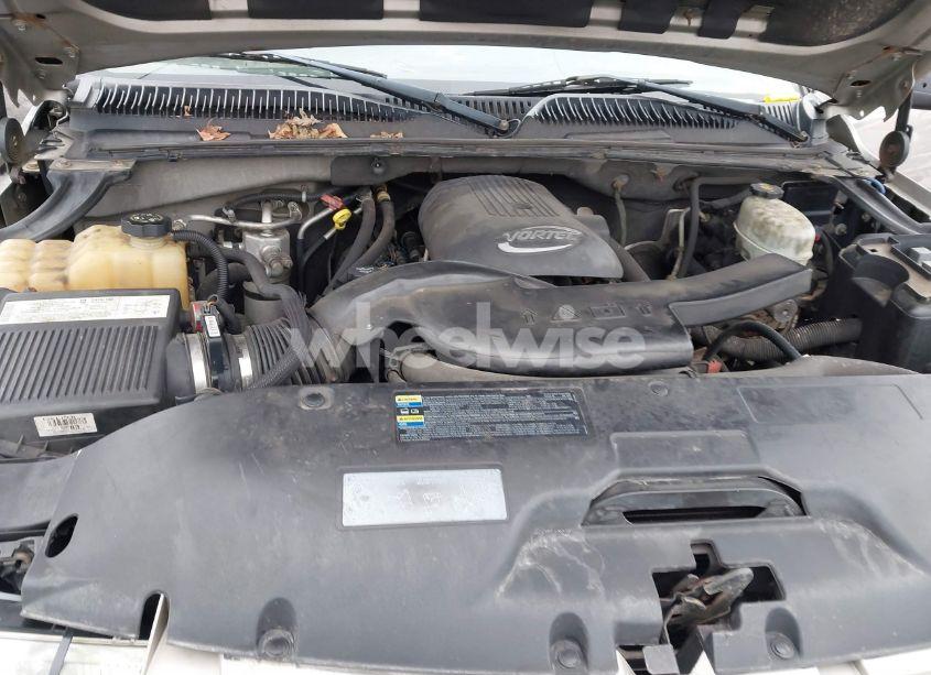 Photo 10 of 2004 Chevrolet Suburban 1500 Z71 (VIN 3GNFK16Z24G222709)