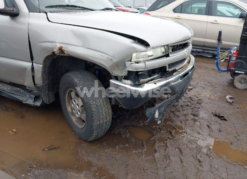 Photo 6 of 2004 Chevrolet Suburban 1500 Z71 (VIN 3GNFK16Z24G222709)
