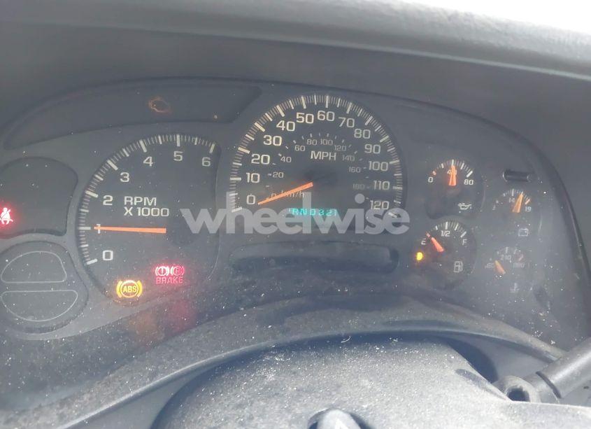 Photo 7 of 2004 Chevrolet Suburban 1500 Z71 (VIN 3GNFK16Z24G222709)