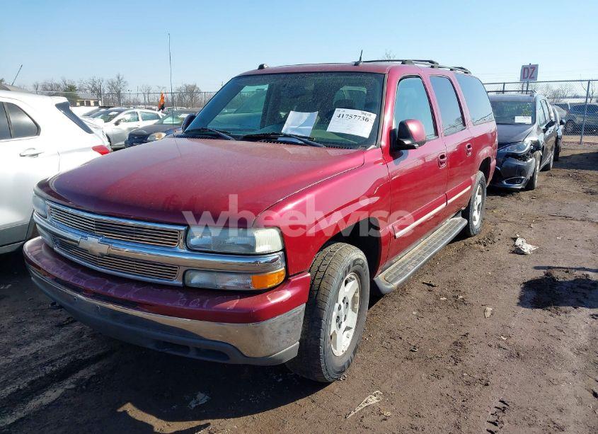 Photo 2 of 2004 Chevrolet Suburban 1500 LT (VIN 3GNFK16Z24G247948)