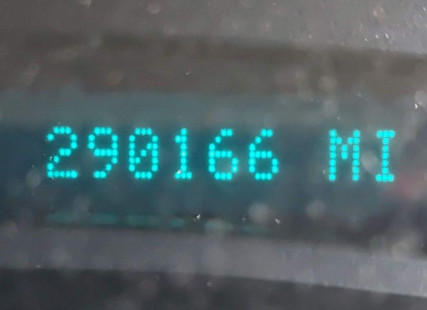 Photo 16 of 2005 Chevrolet Suburban 1500 Z71 (VIN 3GNFK16Z25G130579)