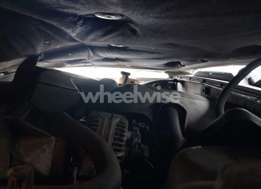 Photo 10 of 2005 Chevrolet Suburban 1500 LT (VIN 3GNFK16Z25G152985)