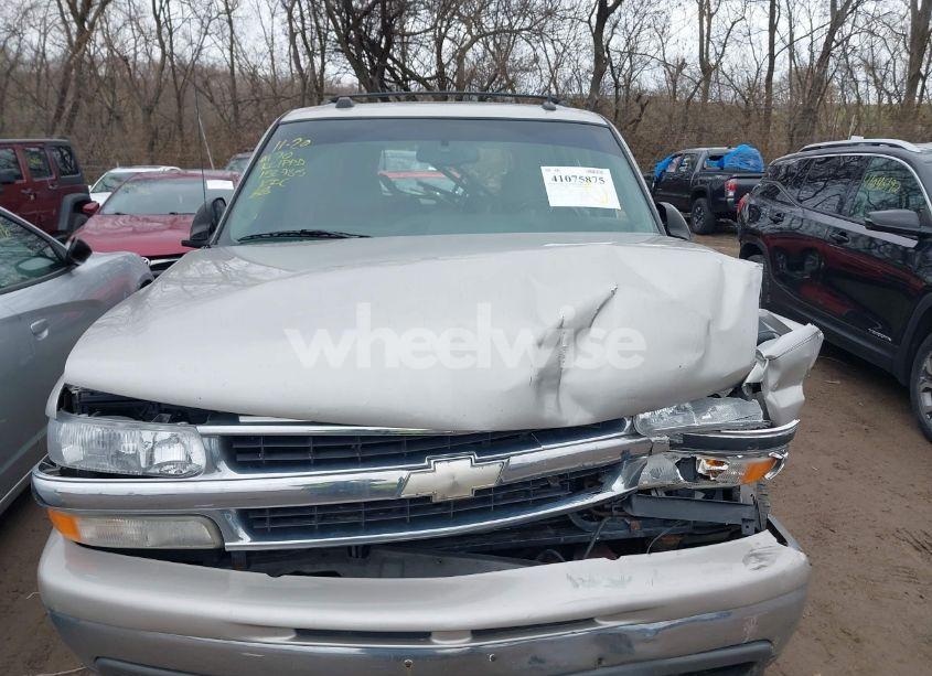 Photo 12 of 2005 Chevrolet Suburban 1500 LT (VIN 3GNFK16Z25G152985)