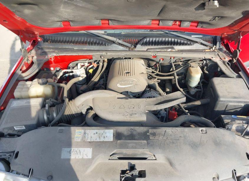 Photo 10 of 2002 Chevrolet Suburban 1500 LT (VIN 3GNFK16Z32G168110)