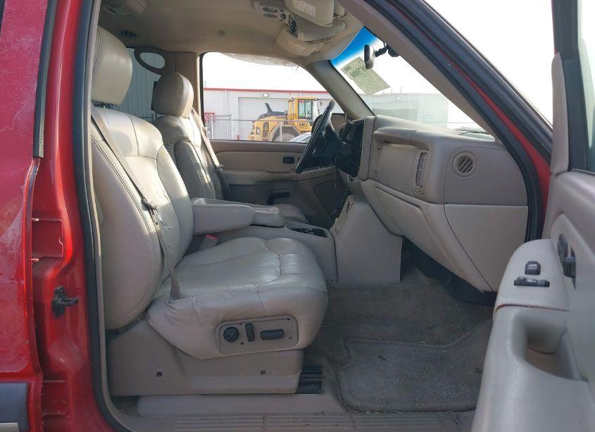 Photo 5 of 2002 Chevrolet Suburban 1500 LT (VIN 3GNFK16Z32G168110)