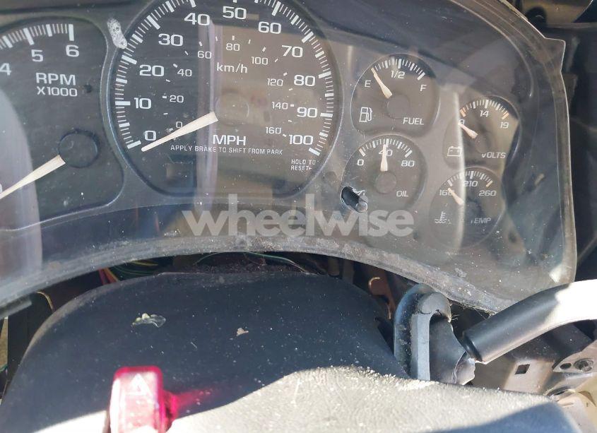 Photo 15 of 2002 Chevrolet Suburban 1500 LT (VIN 3GNFK16Z32G173307)