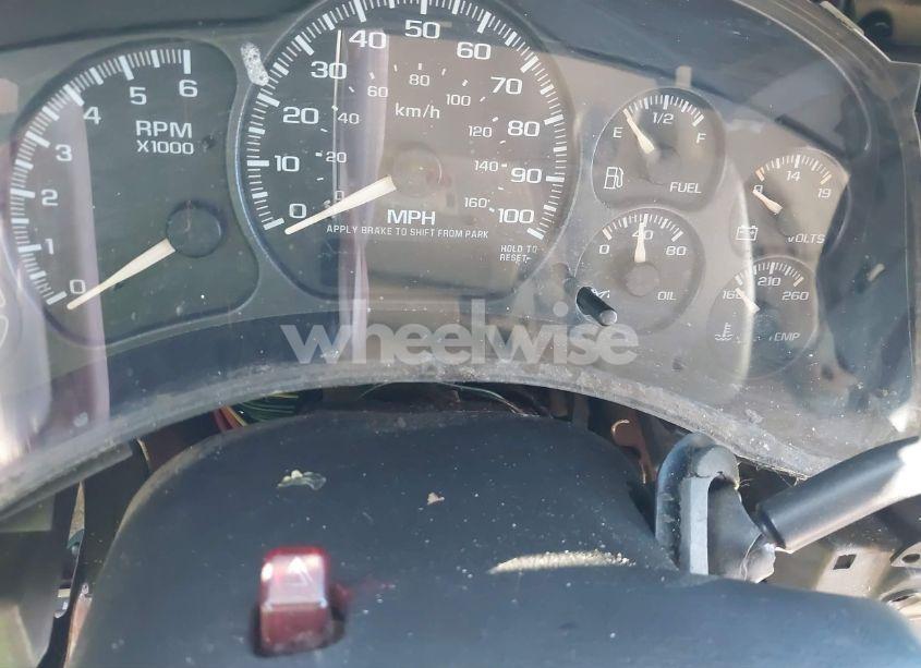 Photo 7 of 2002 Chevrolet Suburban 1500 LT (VIN 3GNFK16Z32G173307)