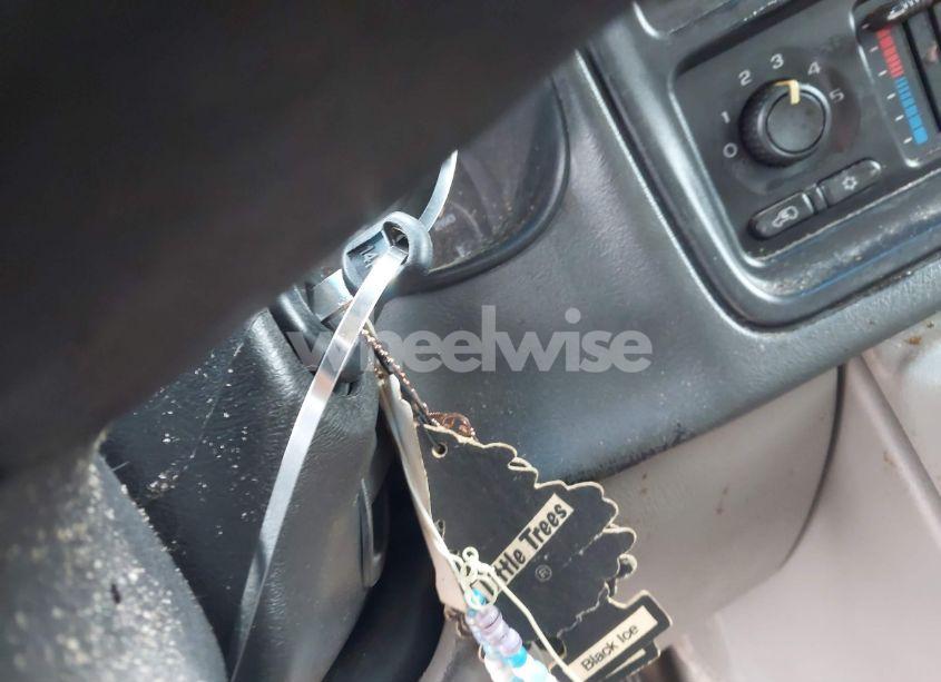 Photo 11 of 2003 Chevrolet Suburban 1500 Z71 (VIN 3GNFK16Z33G125761)