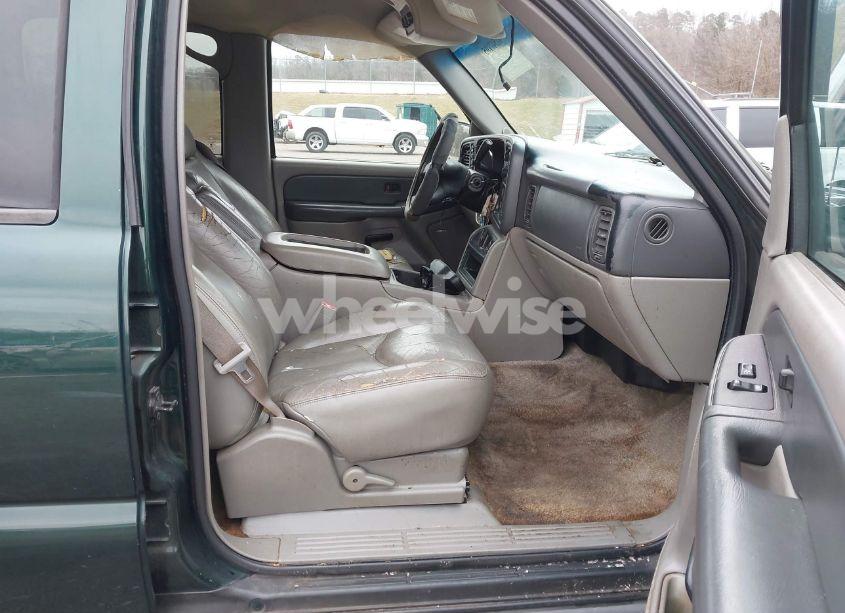 Photo 5 of 2003 Chevrolet Suburban 1500 Z71 (VIN 3GNFK16Z33G125761)