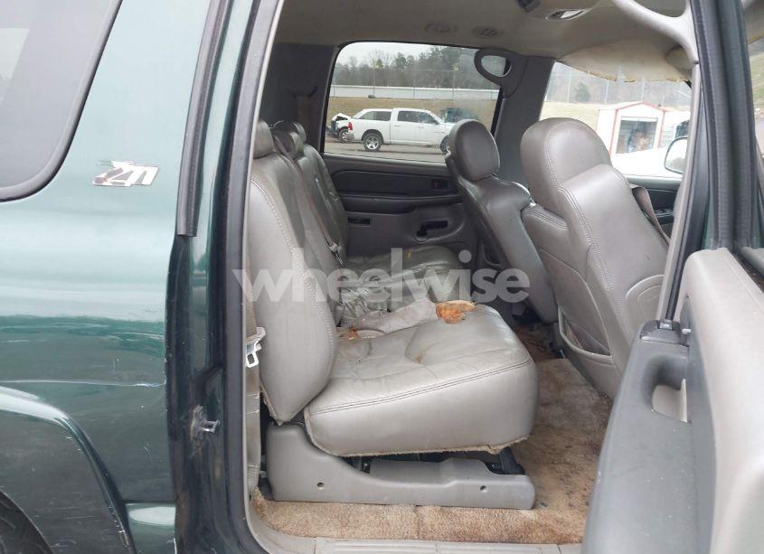 Photo 8 of 2003 Chevrolet Suburban 1500 Z71 (VIN 3GNFK16Z33G125761)