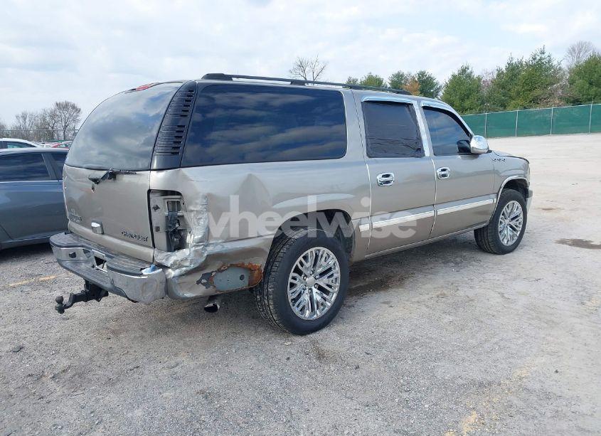 Photo 4 of 2003 Chevrolet Suburban 1500 LS (VIN 3GNFK16Z33G170733)