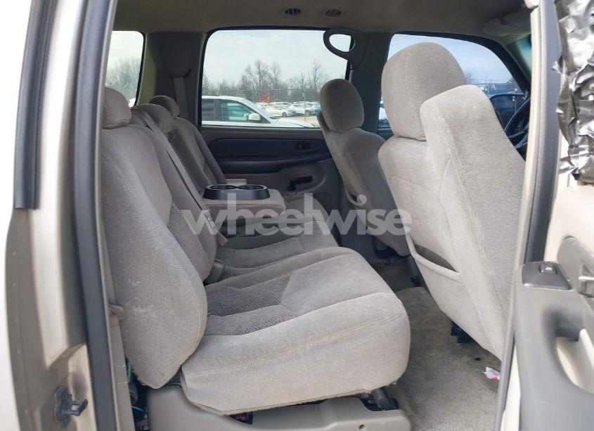 Photo 8 of 2003 Chevrolet Suburban 1500 LS (VIN 3GNFK16Z33G170733)