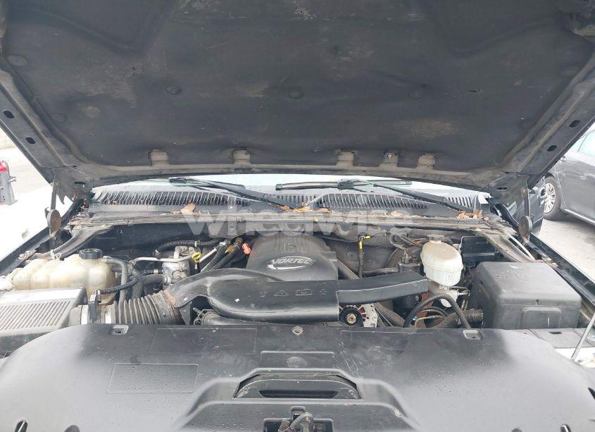 Photo 10 of 2003 Chevrolet Suburban 1500 LT (VIN 3GNFK16Z33G213287)