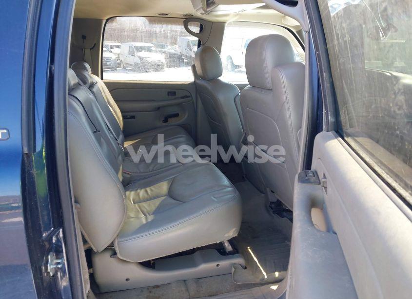 Photo 8 of 2005 Chevrolet Suburban 1500 LT (VIN 3GNFK16Z35G218833)