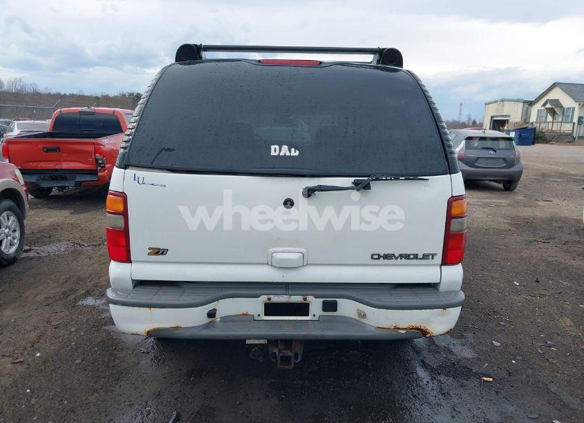 Photo 16 of 2002 Chevrolet Suburban 1500 Z71 (VIN 3GNFK16Z42G138355)