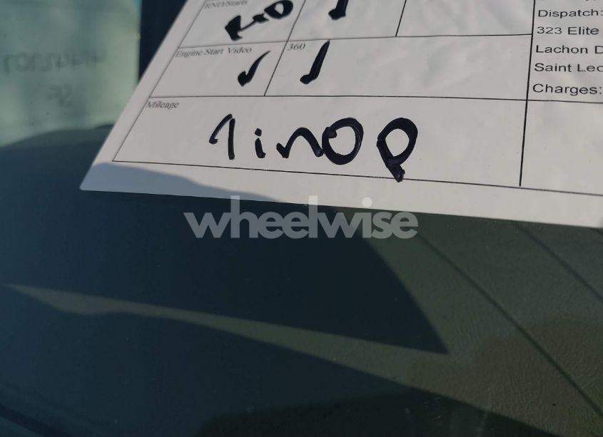 Photo 16 of 2002 Chevrolet Suburban 1500 LT (VIN 3GNFK16Z42G199561)