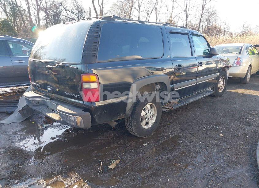 Photo 4 of 2002 Chevrolet Suburban 1500 LT (VIN 3GNFK16Z42G199561)