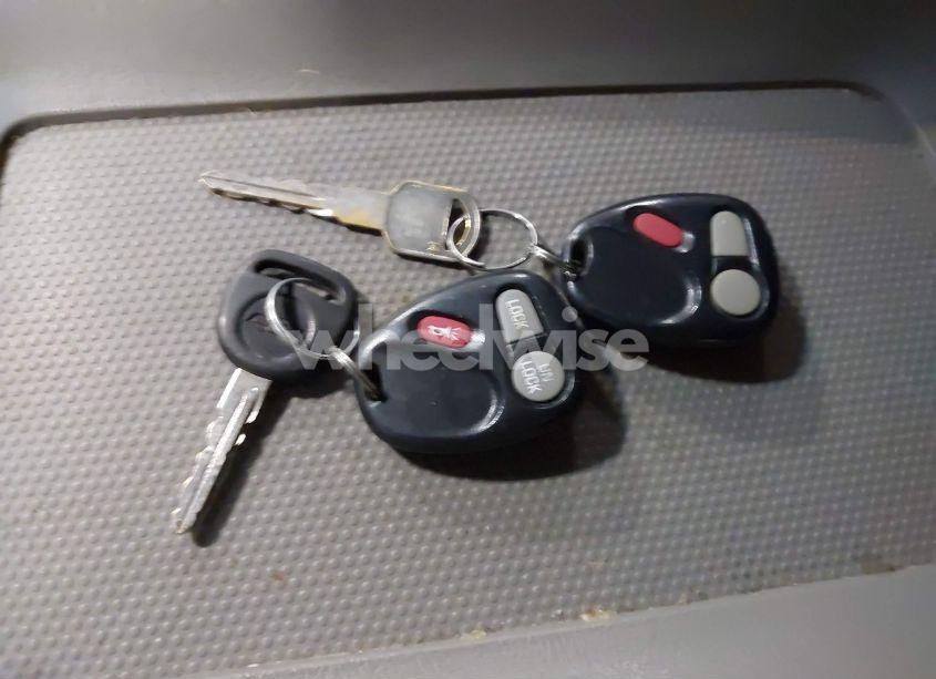 Photo 11 of 2002 Chevrolet Suburban 1500 LT (VIN 3GNFK16Z42G305930)