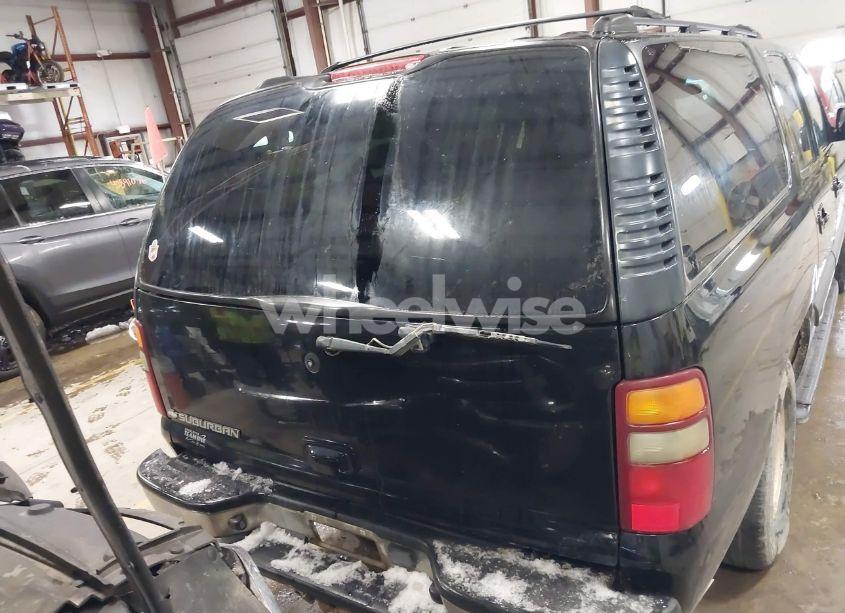 Photo 16 of 2002 Chevrolet Suburban 1500 LT (VIN 3GNFK16Z42G305930)