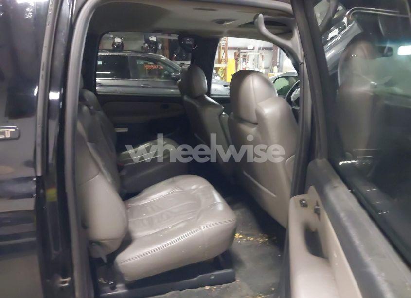 Photo 8 of 2002 Chevrolet Suburban 1500 LT (VIN 3GNFK16Z42G305930)